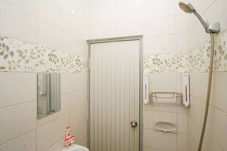 Hotel Oyo 450 Semampir Residence