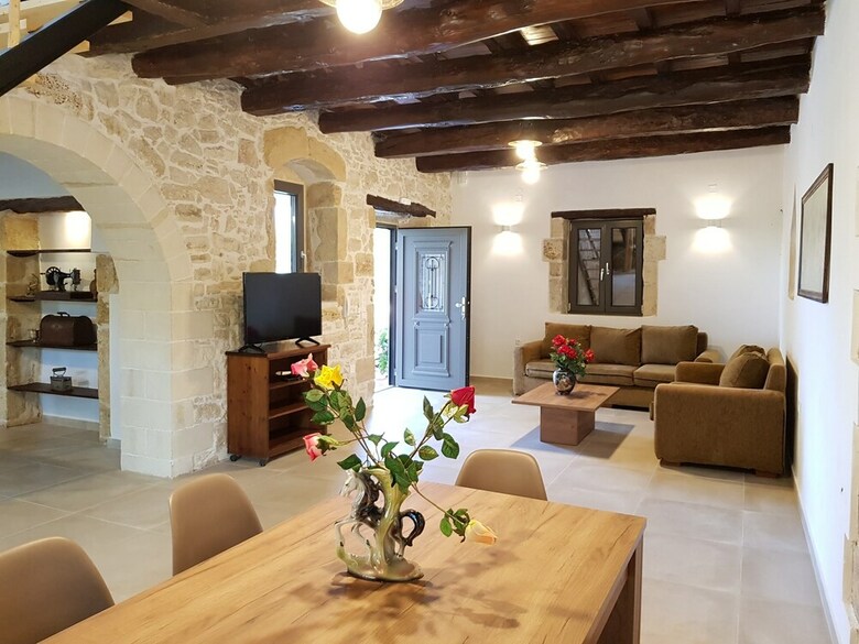 Traditional Villa In Fres