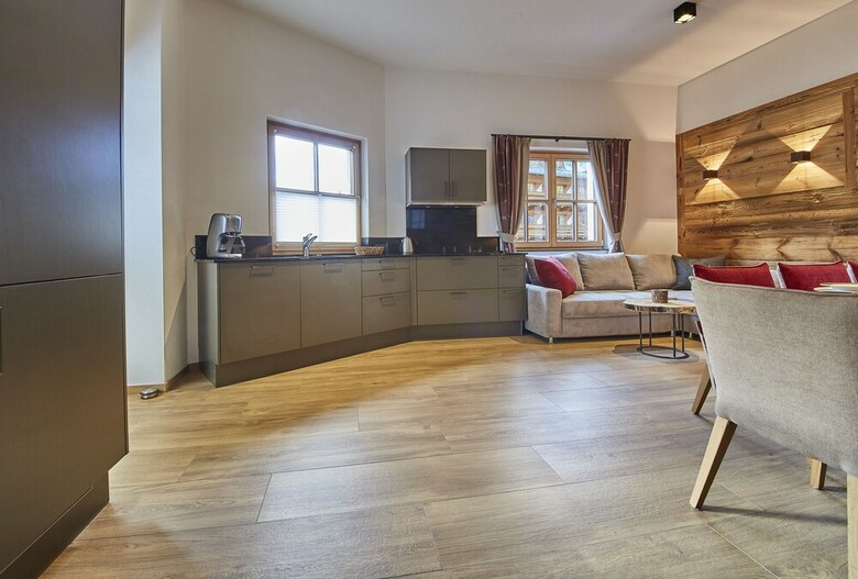 The Peak - Premium Apartments