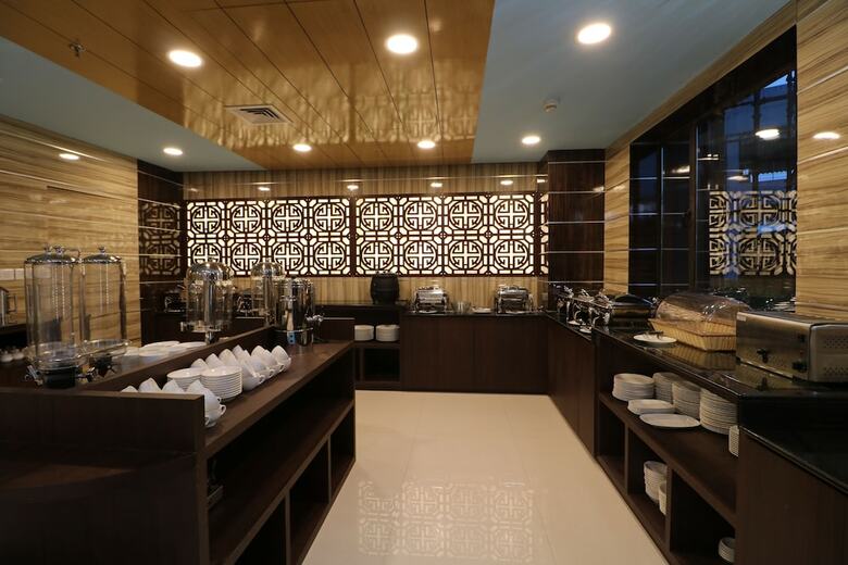Aristocrat Hotel