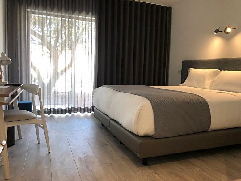 Cal�way Hotel