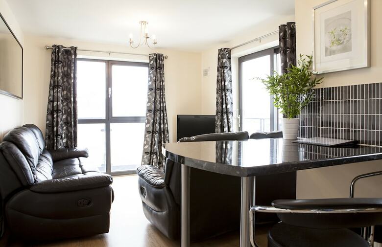 Apartamentos Cheltenham Plaza