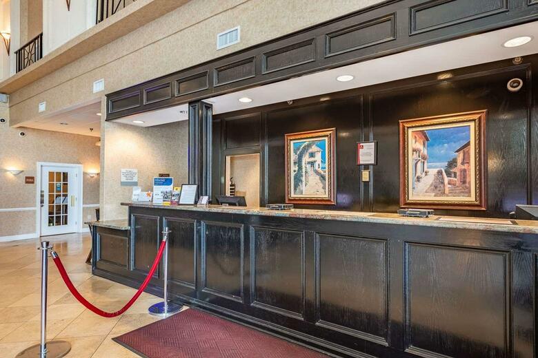 Hotel Clarion Inn & Suites Clearwater Central
