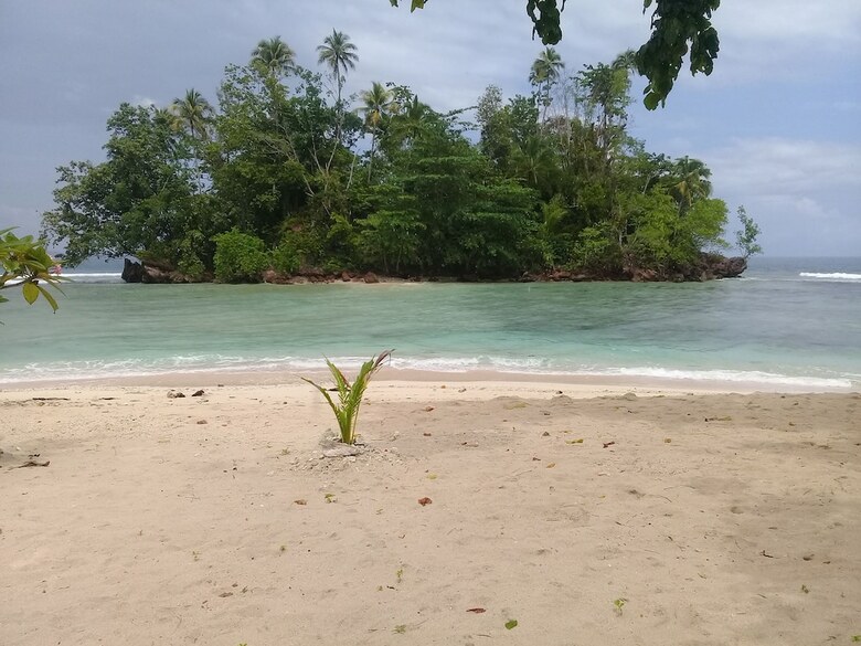 Hotel Nusa Nalan Beach Resort