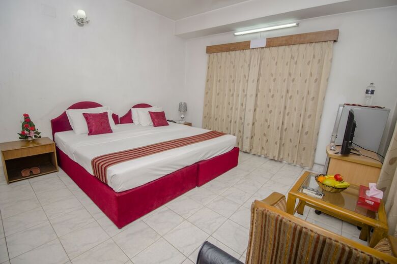 Laurel Hotel