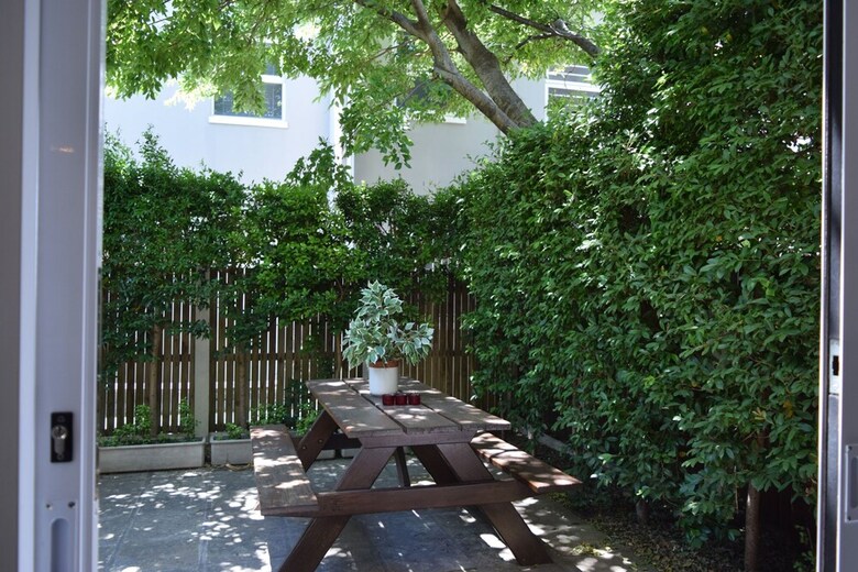 Spacious 3 Bedroom Apartment In Cape Town