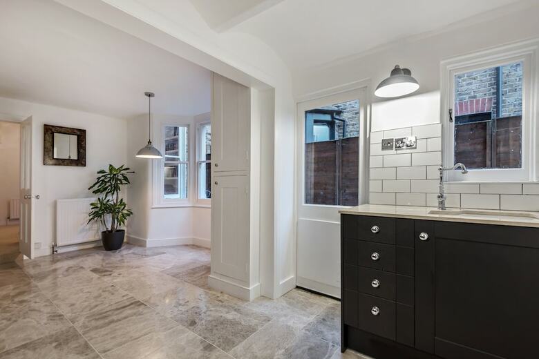1 Bedroom Apartment In Brixton