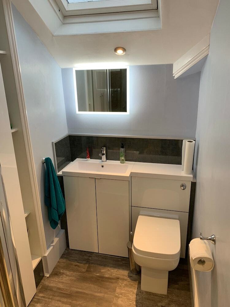Apartamentos 1 Bedroom Flat In Central Location
