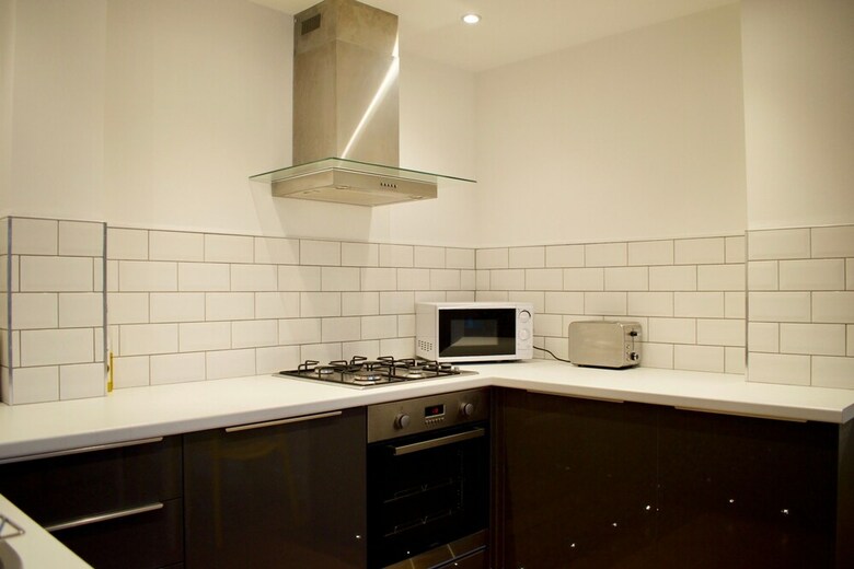 Modern 1 Bedroom Leith Apartment
