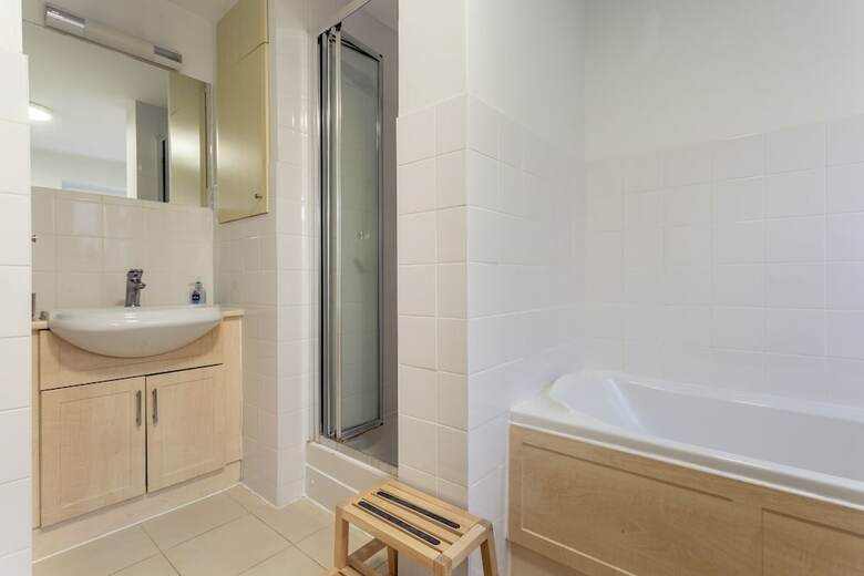 Elephant And Castle 2 Bedroom Apartment