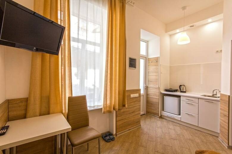 Smart Apartment Shpitalna 13b