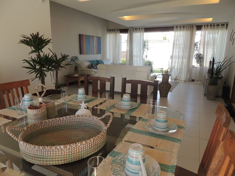 �tima Casa Com Vista Para A Praia de Manguinhos