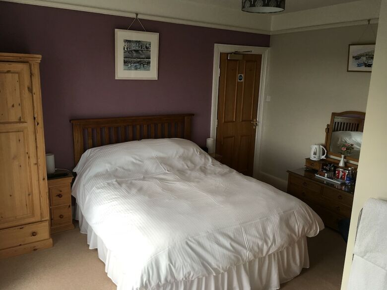 Bed & Breakfast Honeycombe House