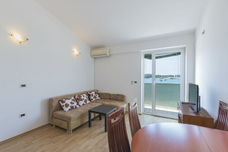 Apartments Riva