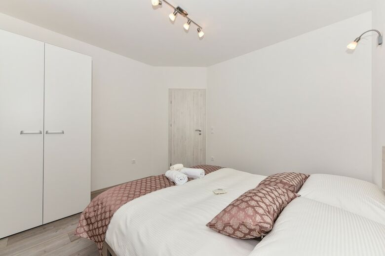 Apartments Ana