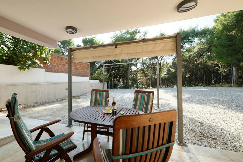 Apartments Marin - Near Temple Of Augustus