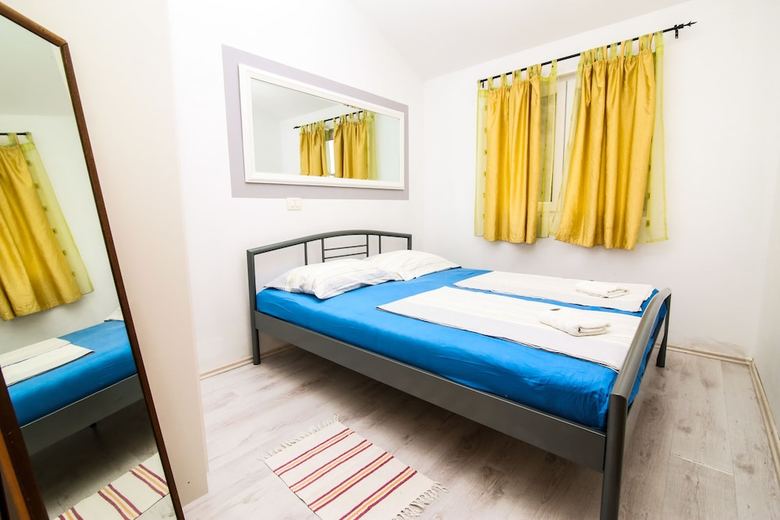 Apartments Alma