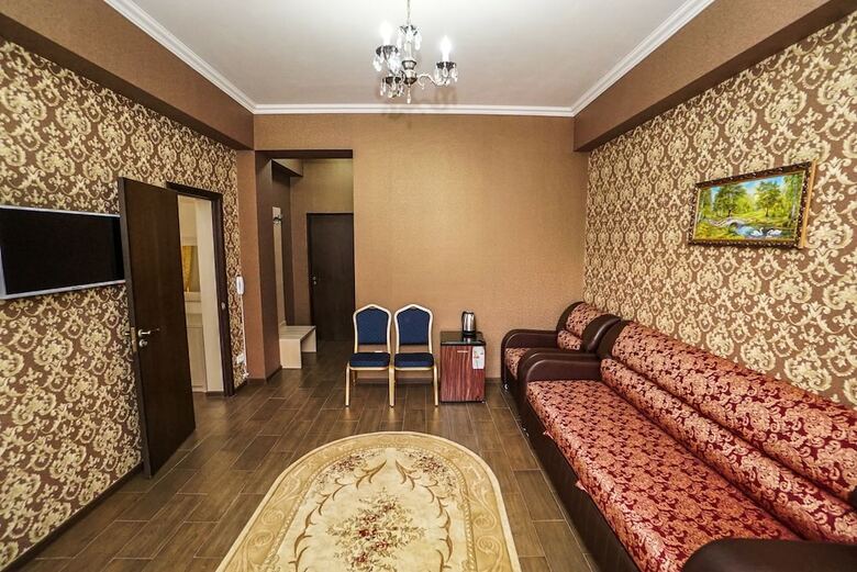 Antika Hotel