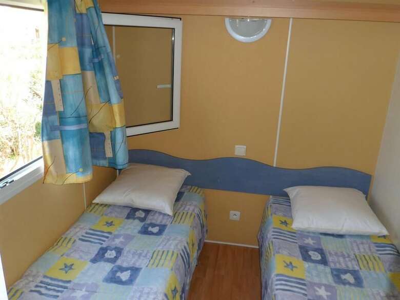 Camping Des Rives Des Corbieres