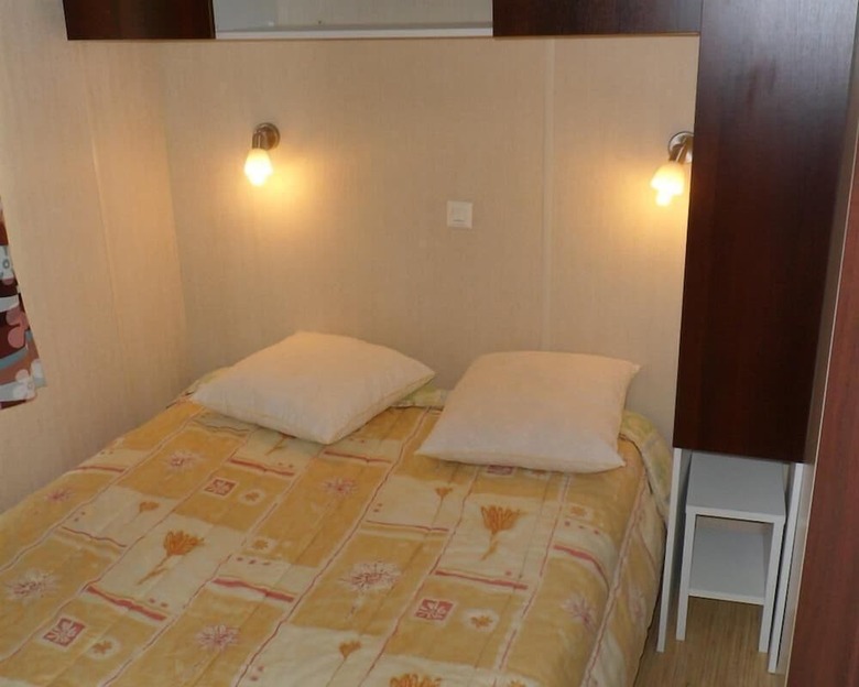 Camping Des Rives Des Corbieres