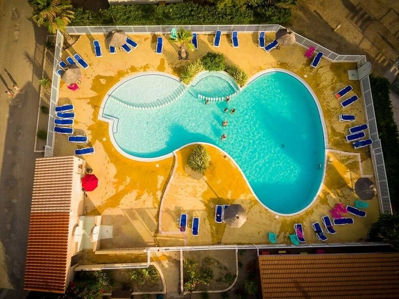 Camping Des Rives Des Corbieres