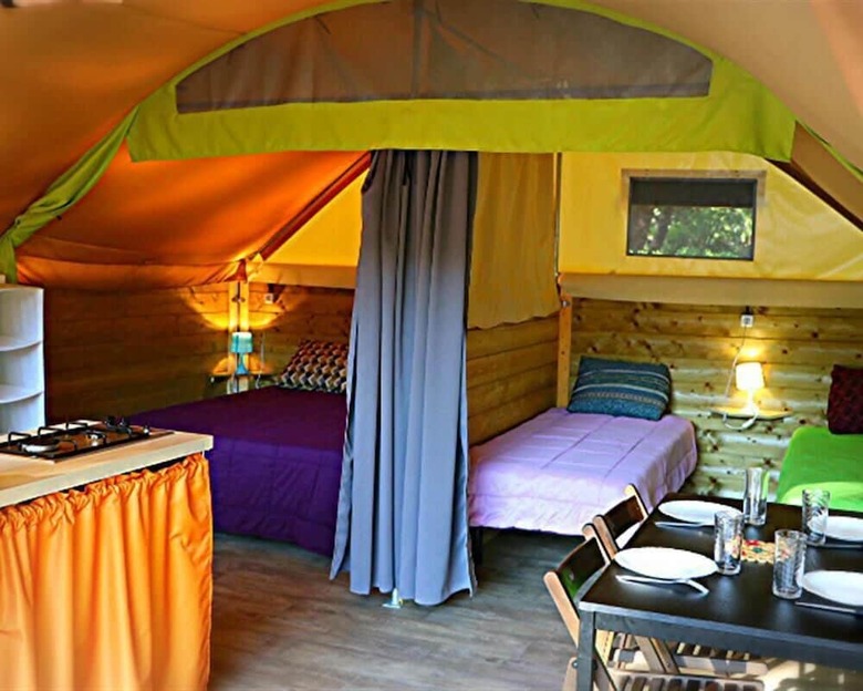Camping Des Rives Des Corbieres