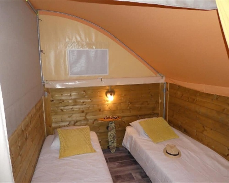 Camping Des Rives Des Corbieres