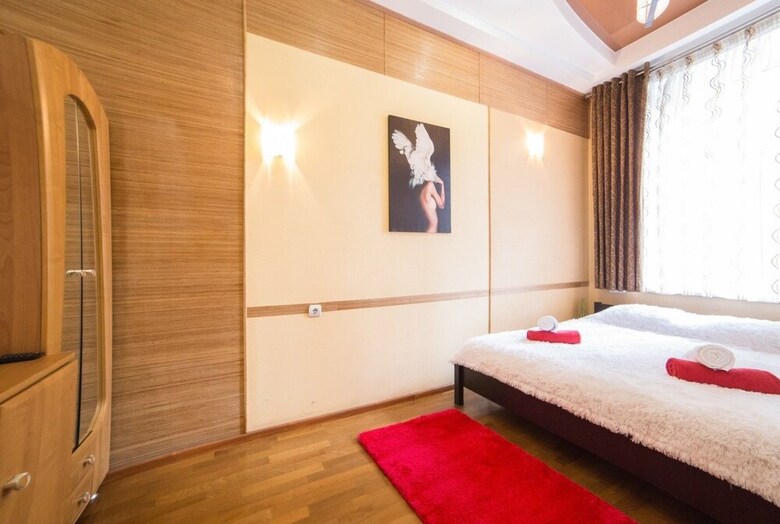1 Bedroom Apartment Shevchenka 36
