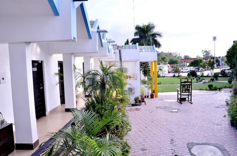Hotel Coral River Resort