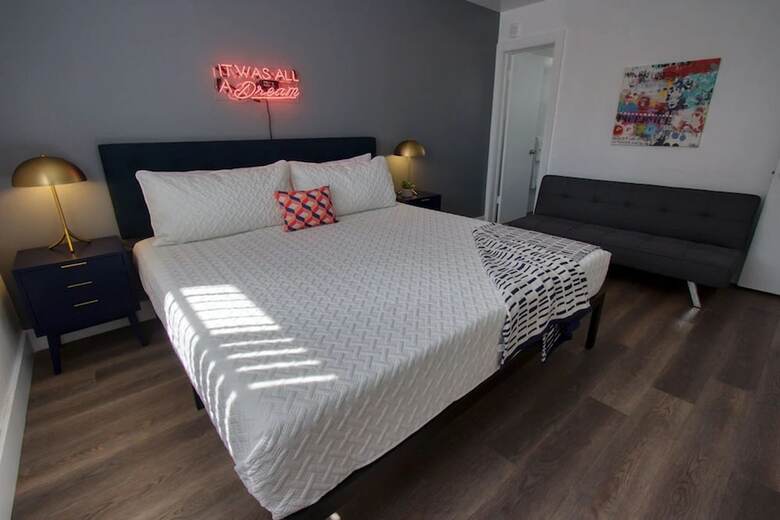 Suites At 23 Palms By Rocketstay