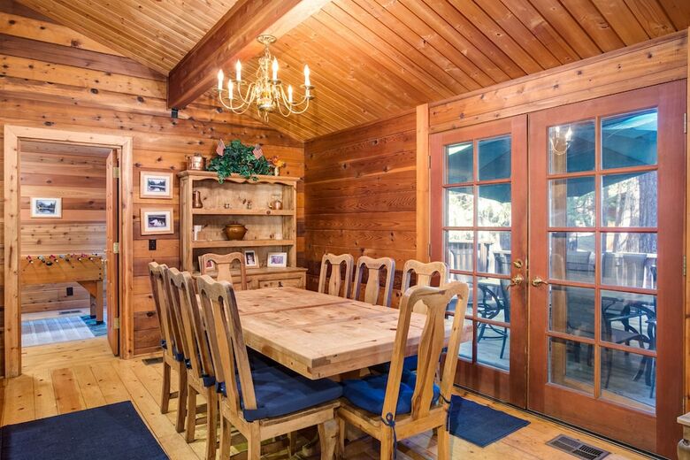 Cedar Chalet