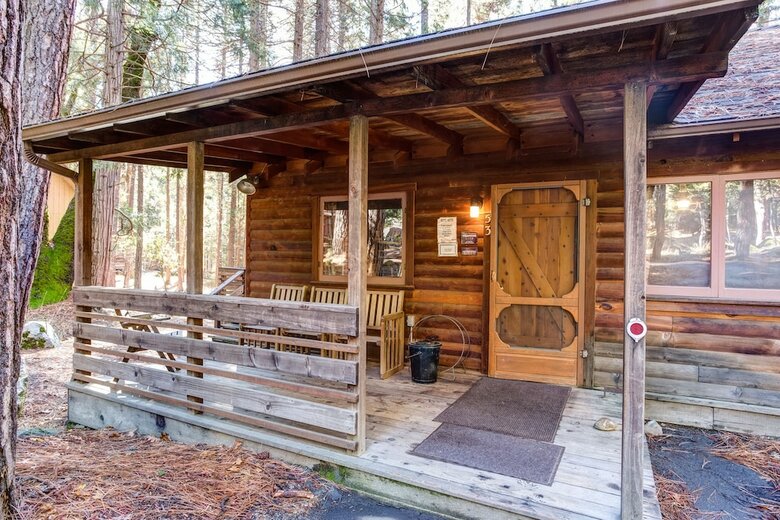 Creekside Cabin