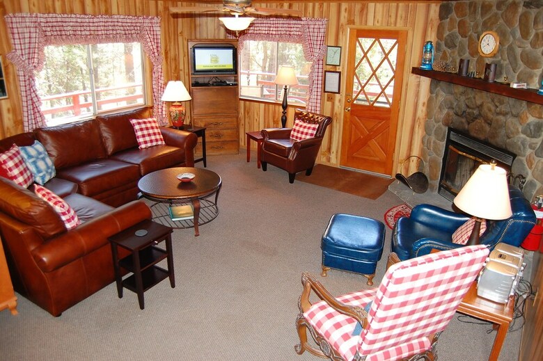 Manzanita Lodge
