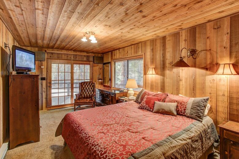 Tyler's Timber Lodge