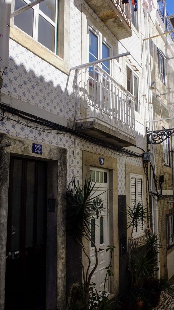 Apartamentos Traditional Lisbon Madragoa Studio