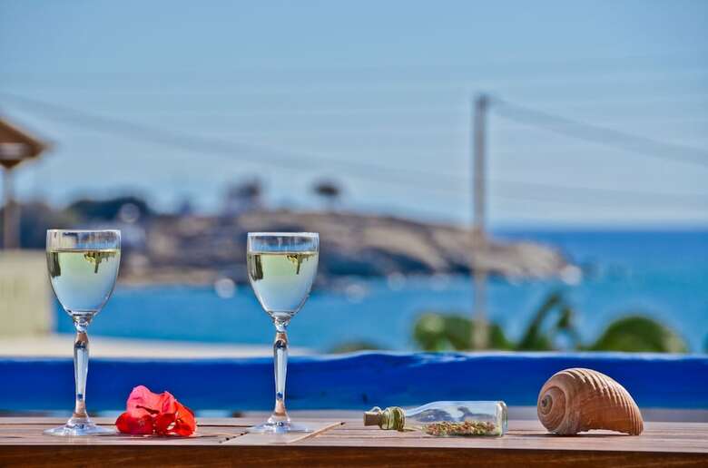Sea View Apartments & Studios