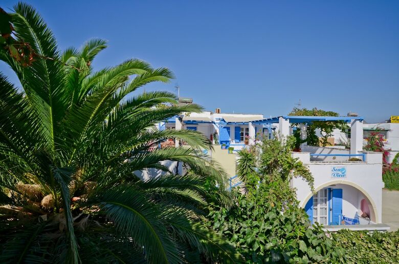 Sea View Apartments & Studios