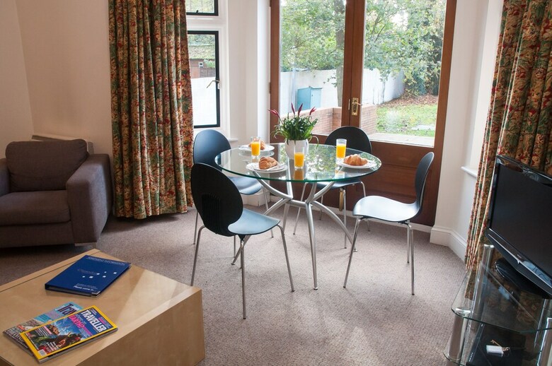 Apartamentos Wraysbury Hall