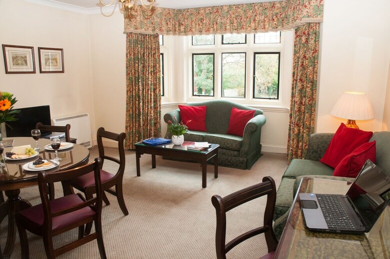 Apartamentos Wraysbury Hall