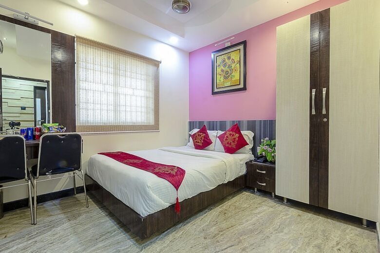 Hotel The Supreme Residency