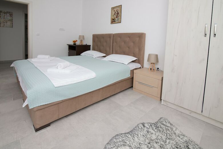 Minna Apartments