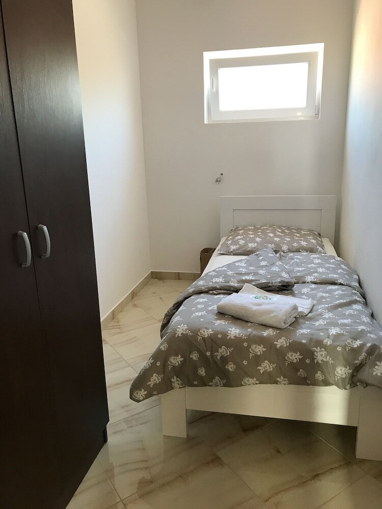 Minna Apartments