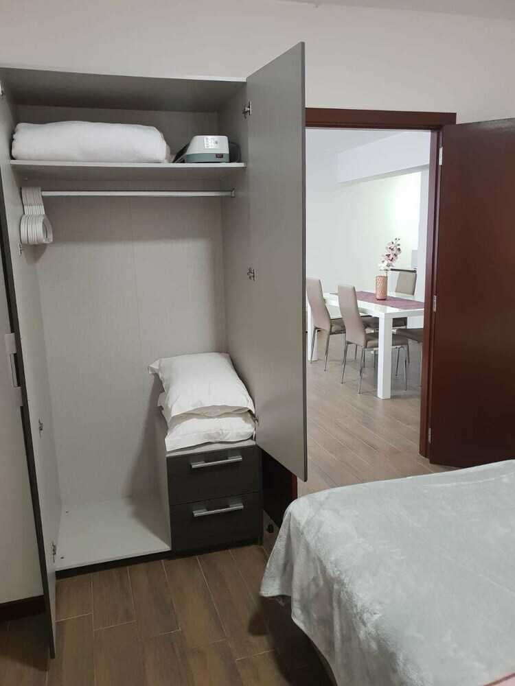 Apartamentos Funchal Paradise