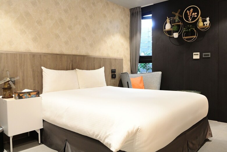 Fengjia K Hotel