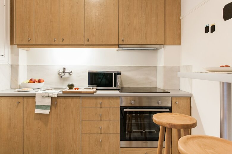 Central Apartment Near Metro Station