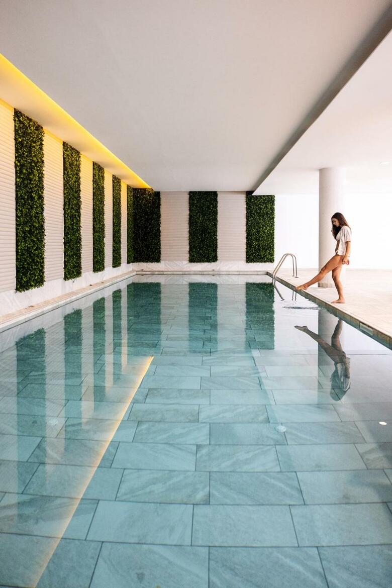 Hotel Leonardo Crystal Cove & Spa By The Sea - Adults Only