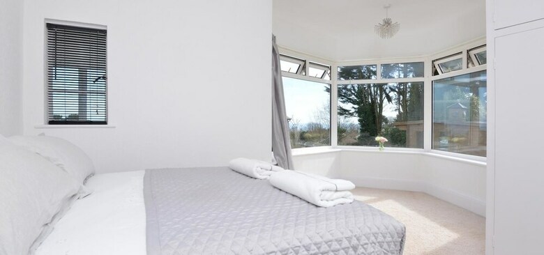 Villa Allways - Spacious Bungalow Near Beaches