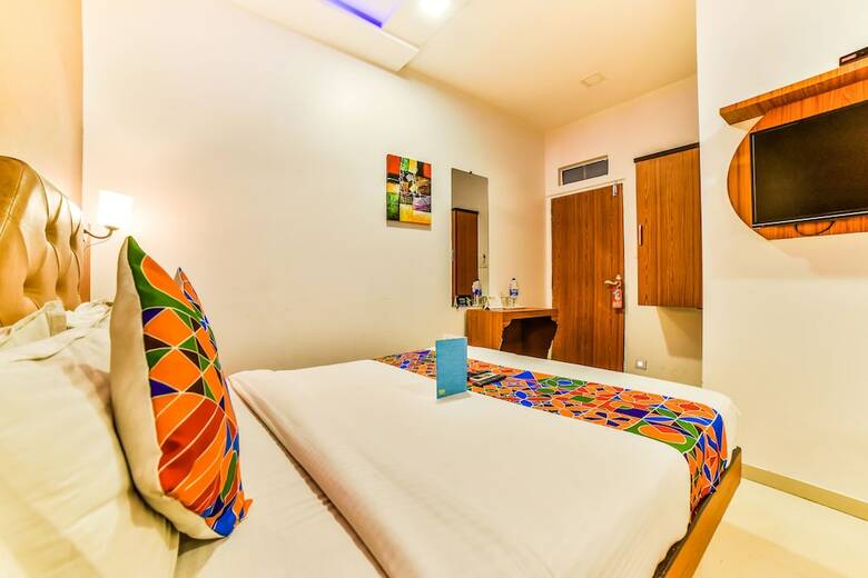 Hotel Fabexpress Bently