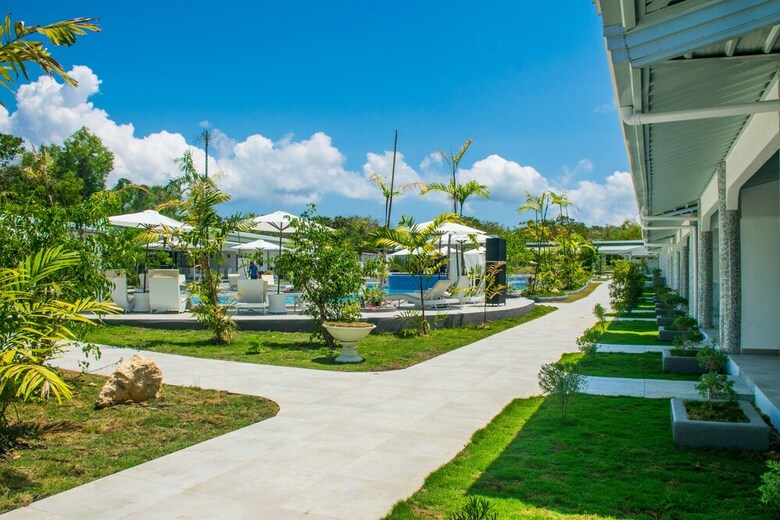 Hotel Marina Point Bay Resort