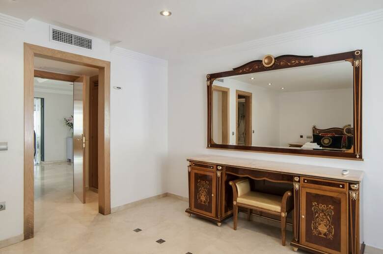 Exclusive 5star Sea View Villa Elviria